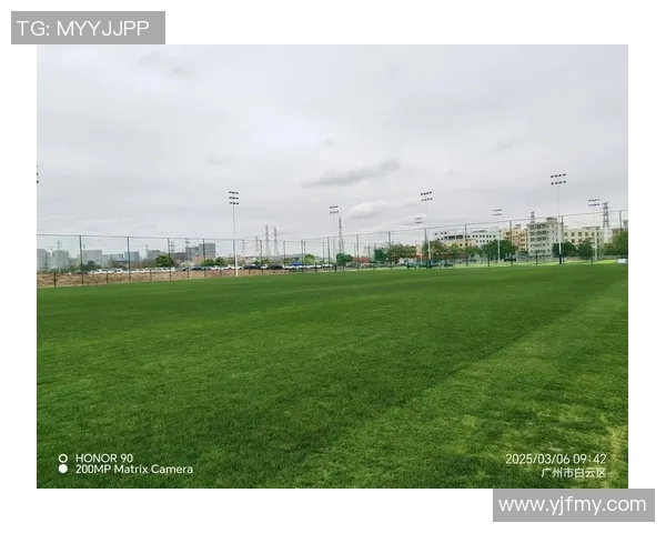 学校天然草足球场施工项目全面启动助力校园体育发展与学生健康成长